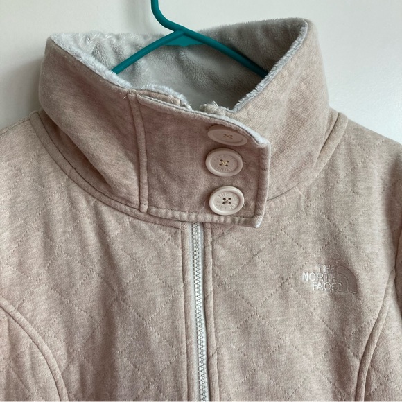 The North Face Quilted Jacket - Picture 2 of 6